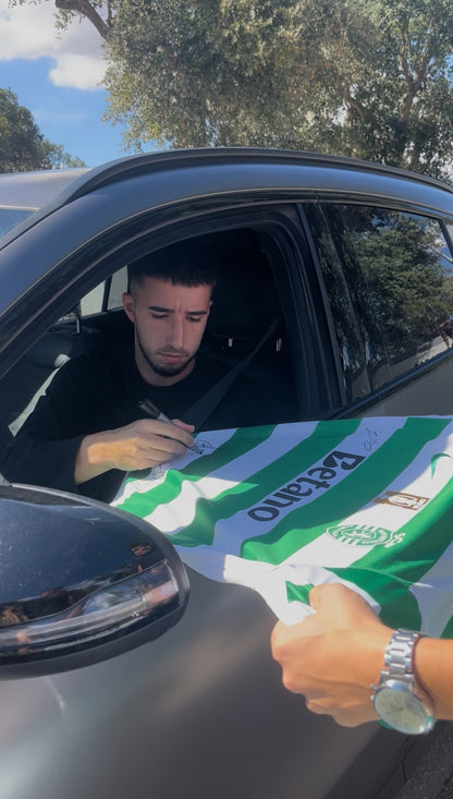 Camisola assinada pelo plantel do Sporting CP 25/26