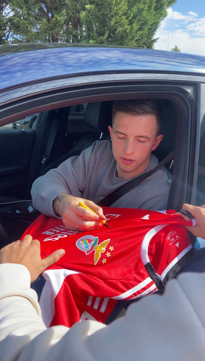 Camisola assinada pelo plantel do SL Benfica 25/26