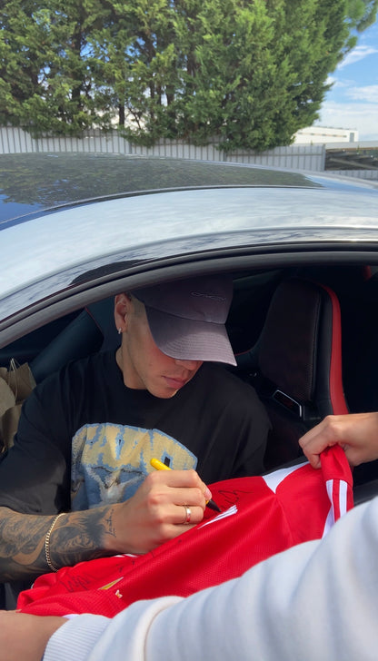 Camisola assinada pelo plantel do SL Benfica 25/26